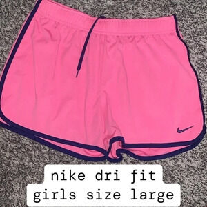 Girls size large Nike drifit shorts